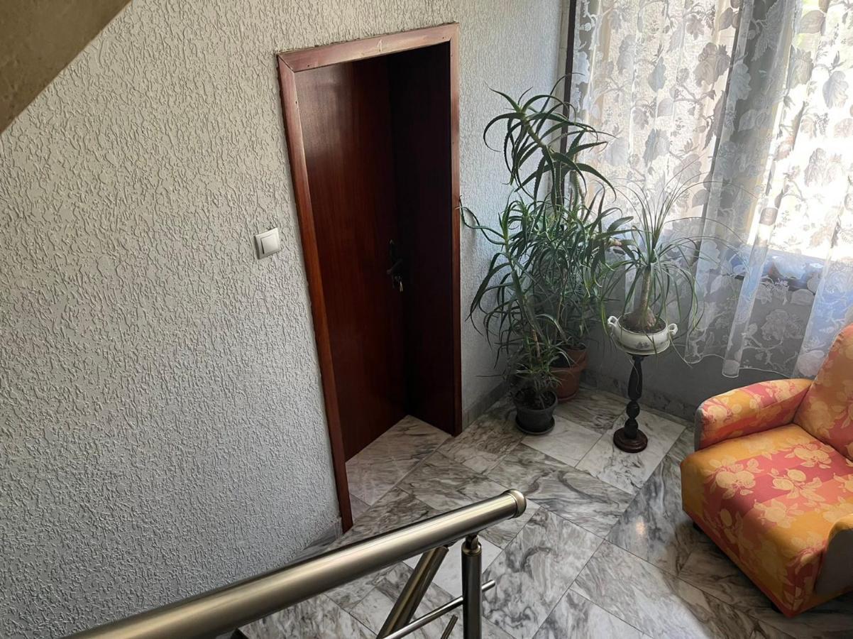 Izgrev Sarafovo Hotel Burgas Exterior photo